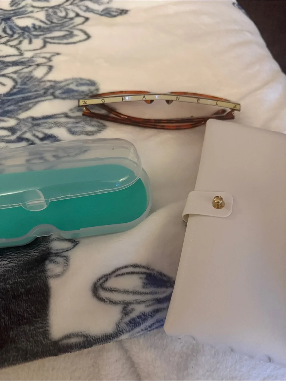 Tortoiseshell Sunglasses with Gold Accent and Brown Lenses
